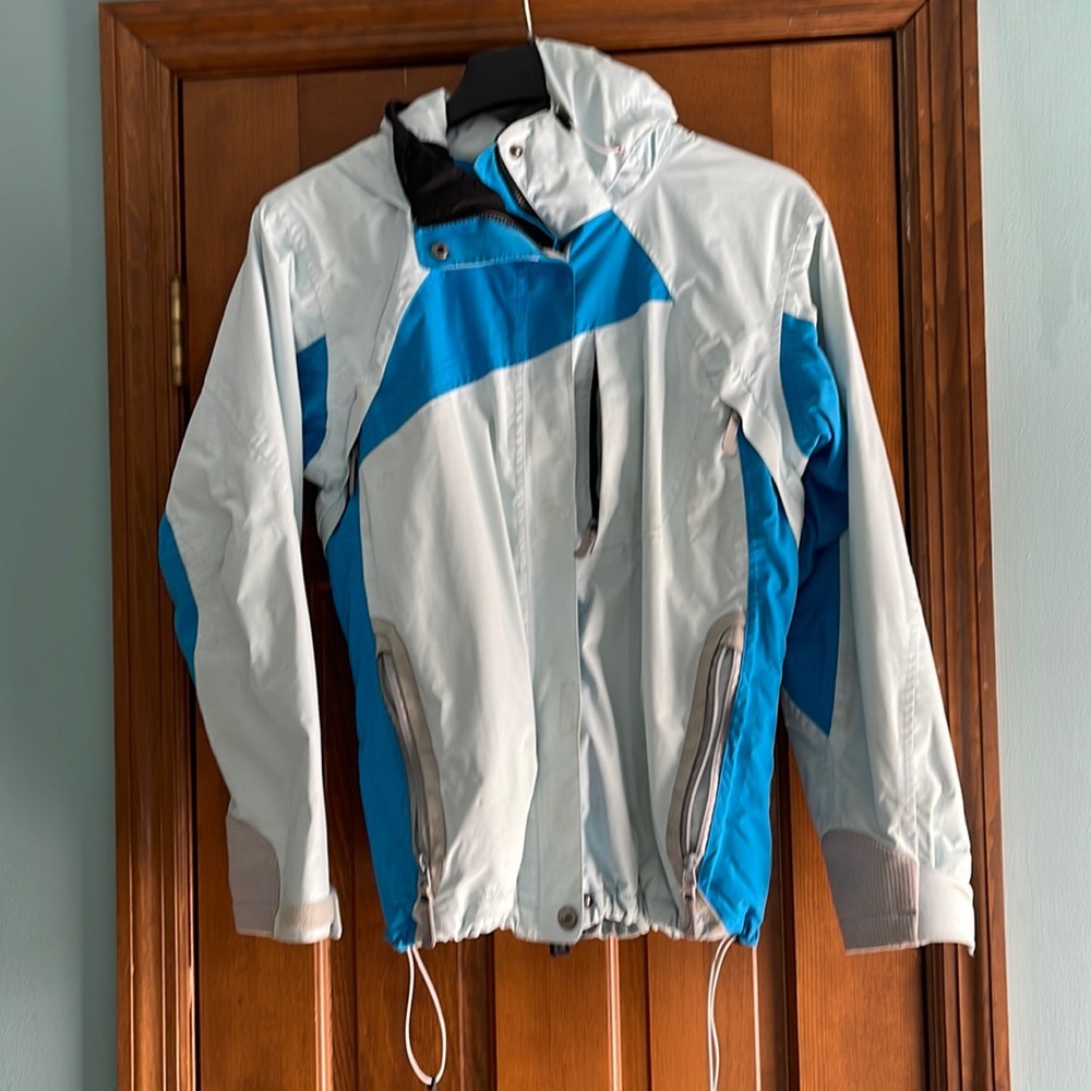 Fab Columbia Womens ski jacket with all the bells & whistles M $200